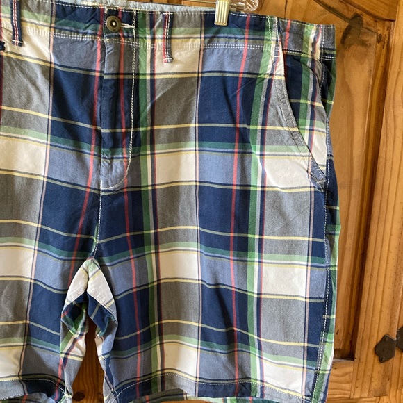 Men’s American Eagle Classic blue green red plaid chino Bermuda shorts size 48 - Picture 3 of 8